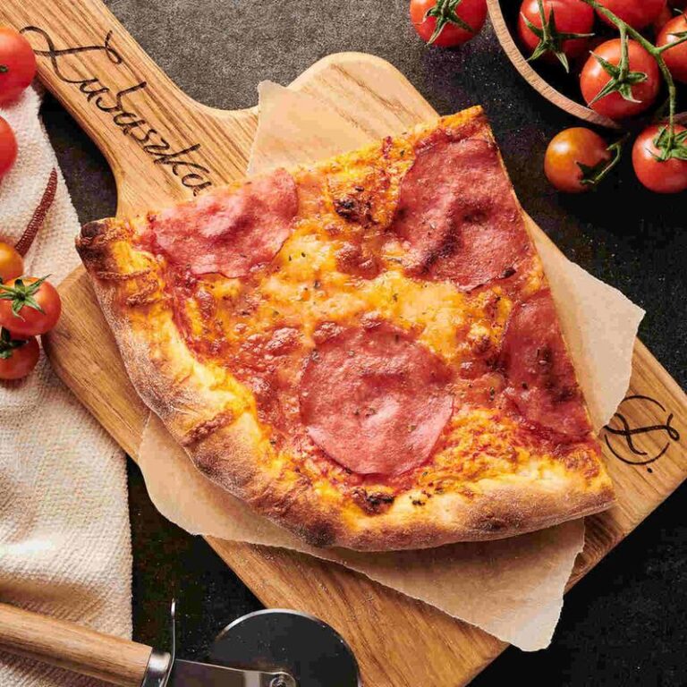 Idealna pizza z piekarnika: jak długo piec mrożoną smakołyk?