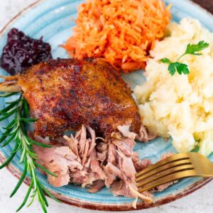 Idealna temperatura pieczenia kaczki w piekarniku – jak uzyskać doskonały smak?