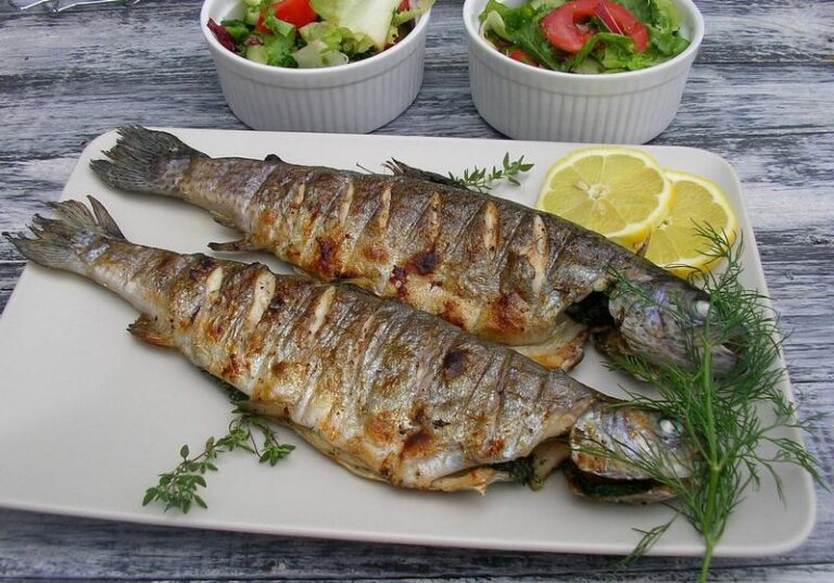 Idealne smażenie pstrąga na grillu – ile czasu poświęcić na uzyskanie perfekcji?