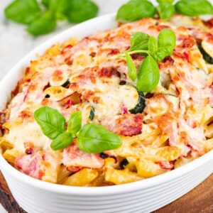 Odkrywamy tajemnice: w jakiej temperaturze najlepiej piec zapiekankę makaronową?