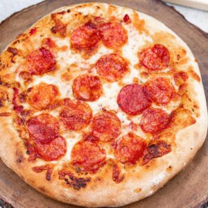 Sekrety idealnej pizzy: w jakiej temperaturze i ile czasu ją piec?