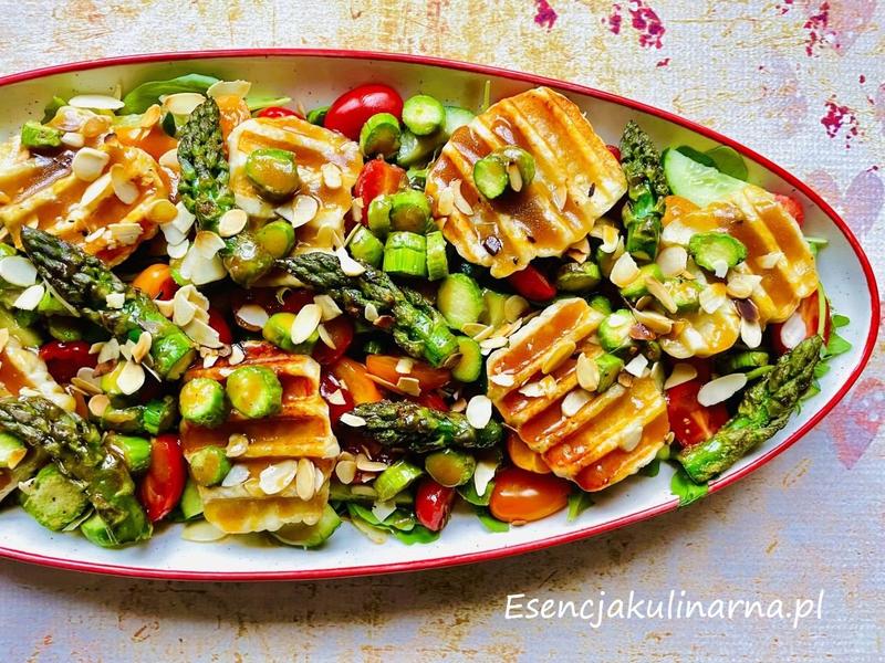 Idealne sałatki do szparagów – odkryj pyszne połączenia smakowe!