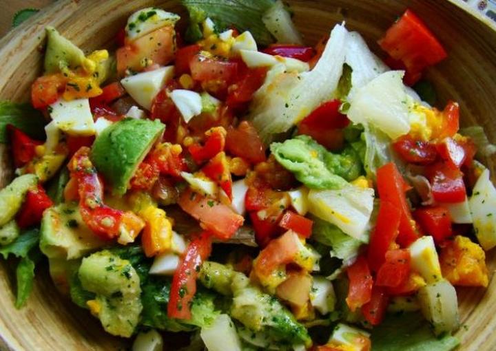 Wegetariańskie sałatki do pizzy