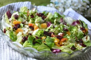 Idealna sałatka do mięsa – odkryj najlepsze połączenia smakowe