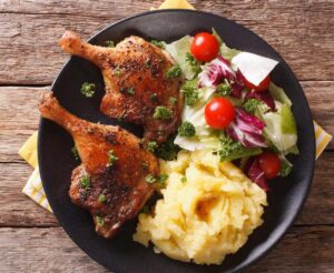 Intrygujące sposoby, czym doprawić pierś z kaczki, by zachwycić podniebienie