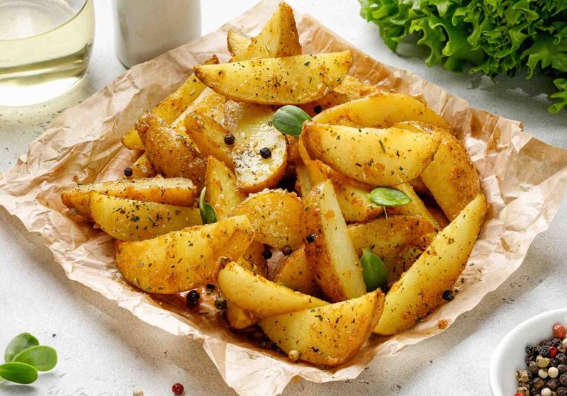 Pieczenie ziemniaków w mundurkach