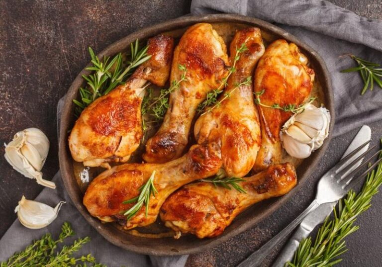 Idealny czas pieczenia kurczaka w naczyniu – sprawdź, jak długo to zrobić!