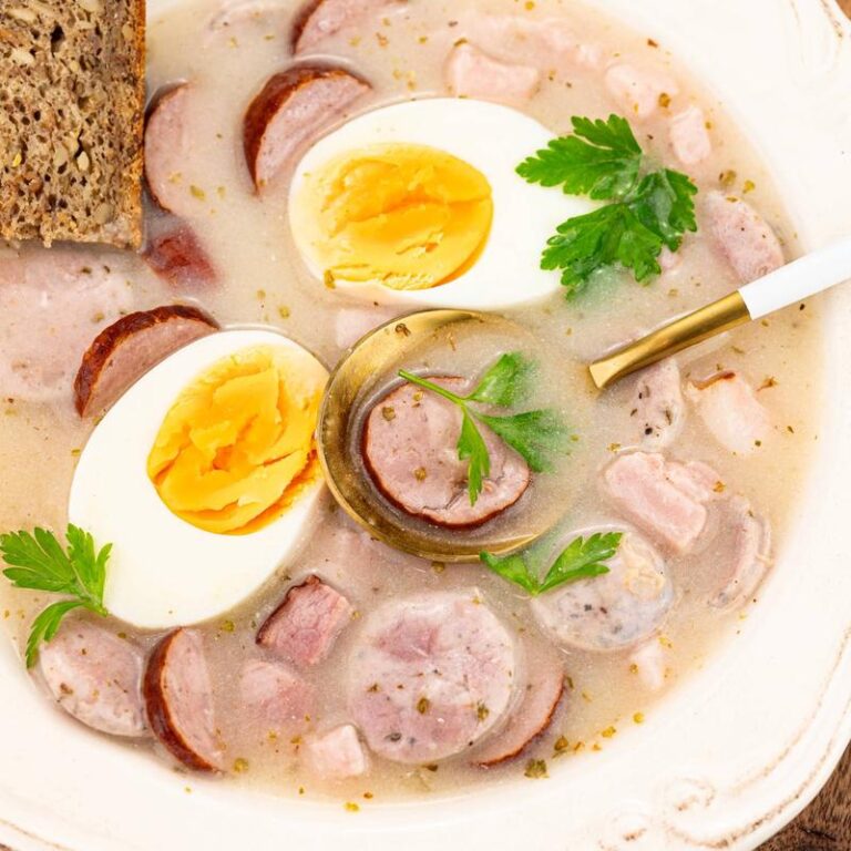 Sekretne przepisy na żurek: jak zrobić aromatyczny żurek z mąki żurkowej?